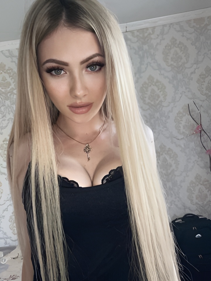 Юстина привлекательная девушка из Назрани цена от 4000 руб