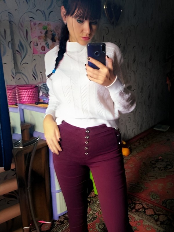 Стефания привлекательная девушка из Назрани цена от 3000 руб